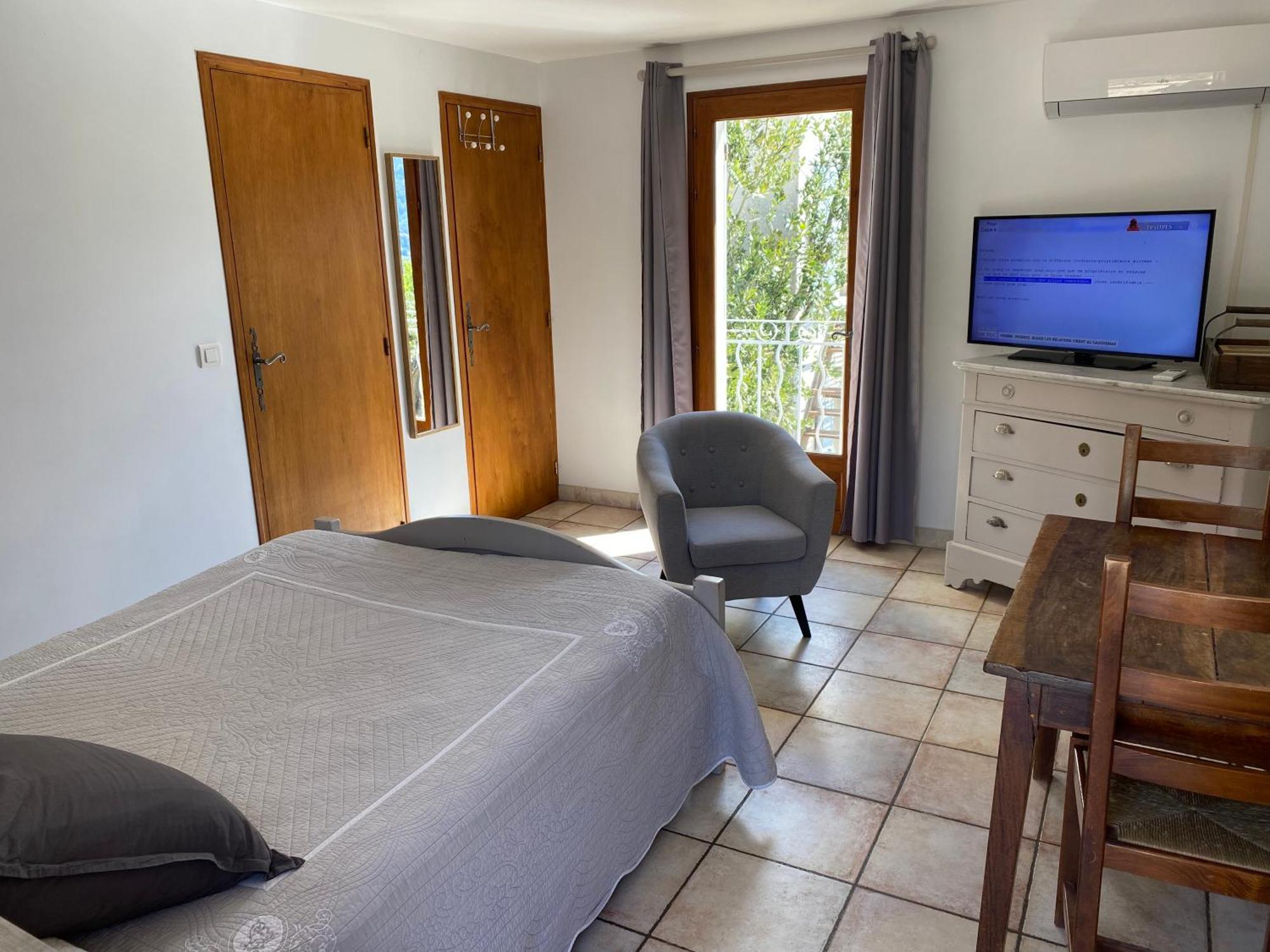 Chambre Une Fenetre Sur Le Ventoux La Clue Plaisians Экстерьер фото